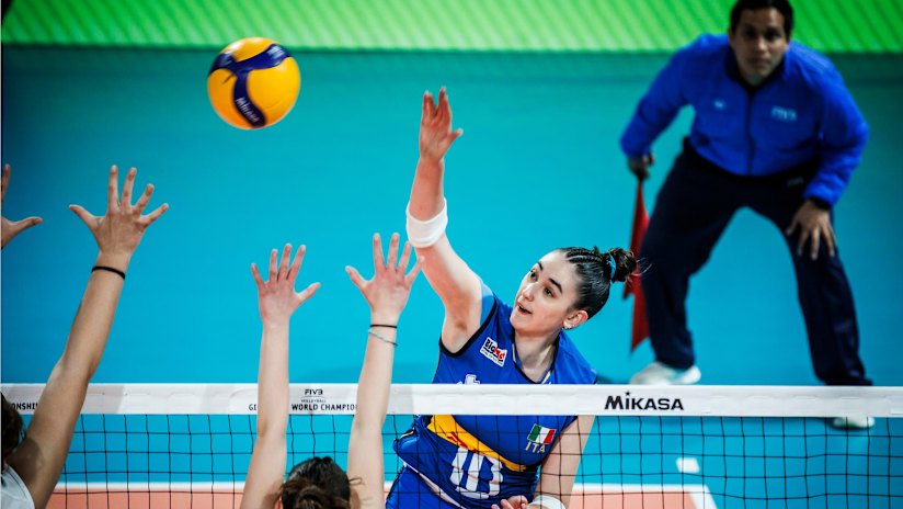 Italian captain Ludovica Tosini pushed her team to a sweep of Argentina