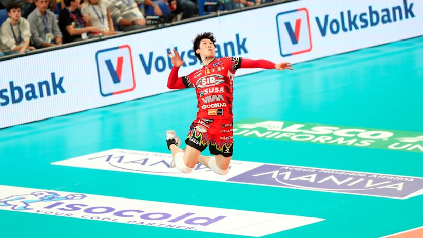 Yuki Ishikawa on the serve (source: legavolley.it)