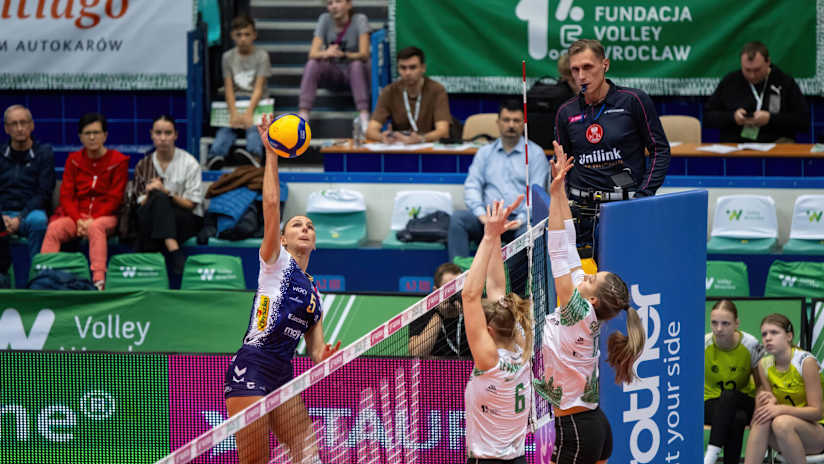 The teams played a five-set battle in the first round of the regular season