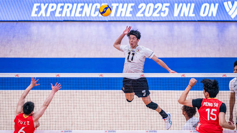 China (CHN) vs. Japan (JPN) men - Pool 3 - Preliminary Phase #46876744