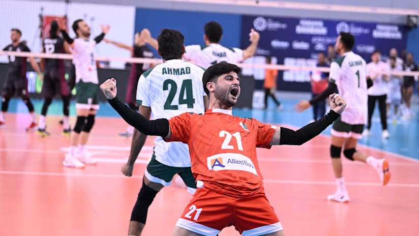 Triumphant Pakistani libero Muhammad Yasin (source: AVC)