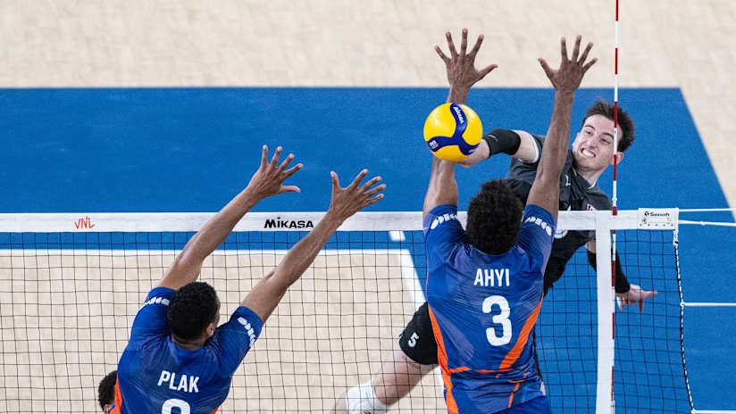 Netherlands (NED) vs. Canada (CAN) men - Pool 8 - Preliminary Phase