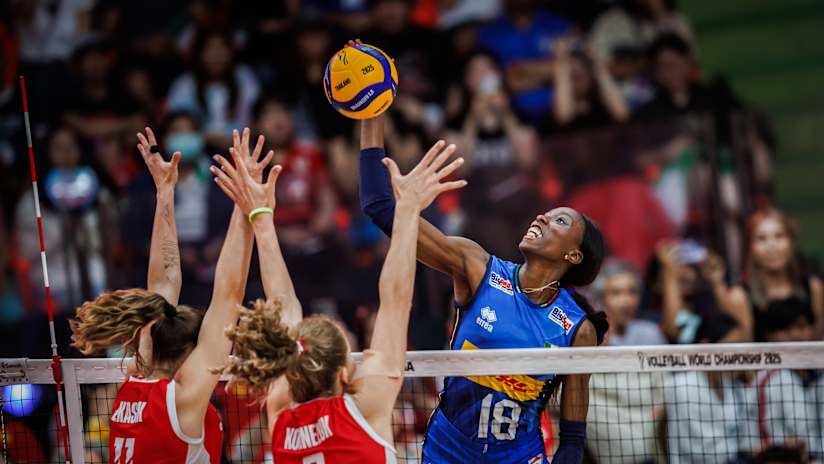 Italy (ITA) vs. Poland (POL) women - Quarter-finals