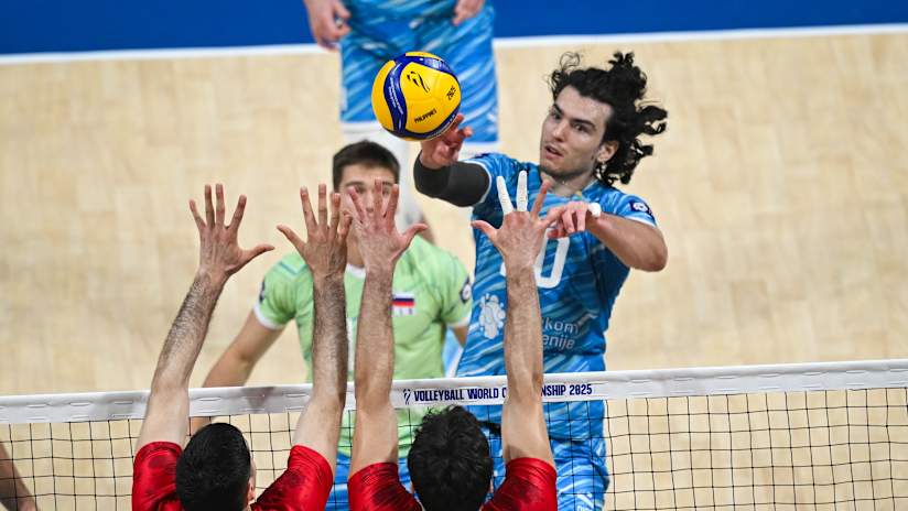 Slovenia (SLO) vs. Chile (CHI) men - Pool E