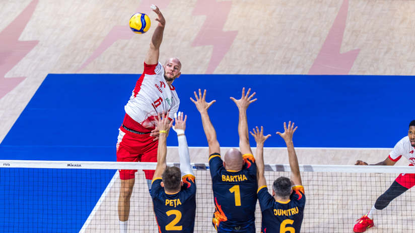Poland (POL) vs. Romania (ROU) men - Pool B