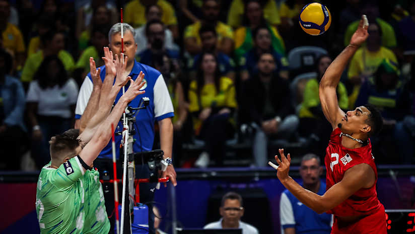 USA vs Slovenia in a VNL 2025 game