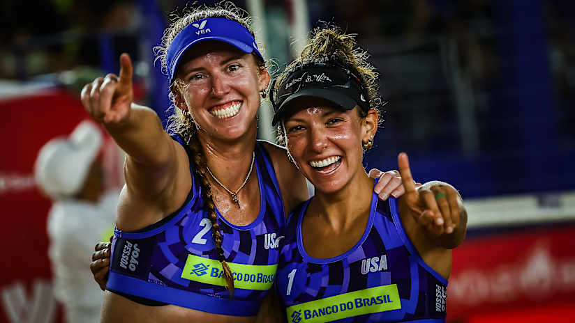 Kelly Cheng and Molly Shaw celebrate their gold medal victory at the Joao Pessoa Elite.