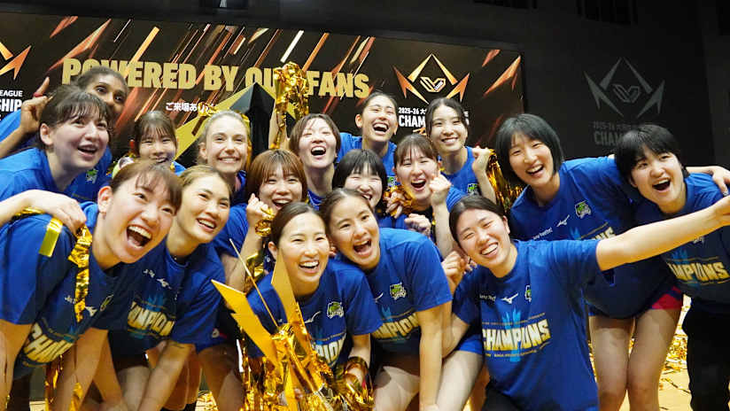 Triumphant Saga Hisamitsu Springs players (source: @springsofficia1)