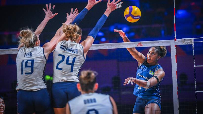 Brazil (BRA) vs Ý (ITA) - Bán kết #116295621