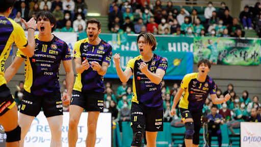 Sakai unstuck from bottom after shocking away win