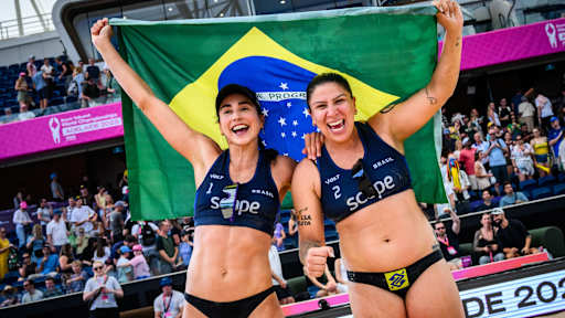 Carol e Rebecca conquistam o bronze no Campeonato Mundial
