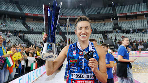 Conegliano, de Gabi, vence a Supercopa Italiana pela oitava vez