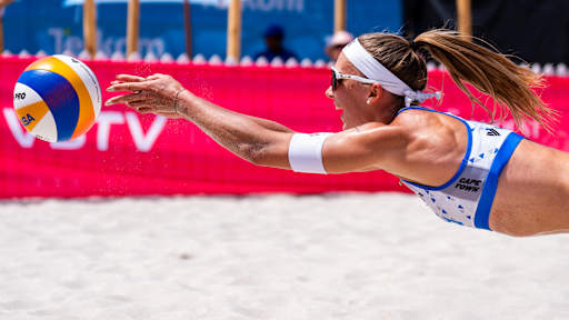 Tina & Anastasija against Muller & Tillmann and Stam & Schoon against Ittlinger & Grune in Cape Town women’s semifinals