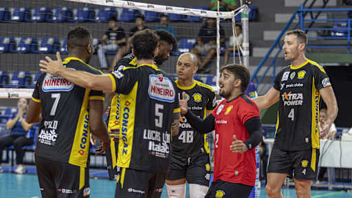Praia survive five-set battle against Guarulhos to stay at the top