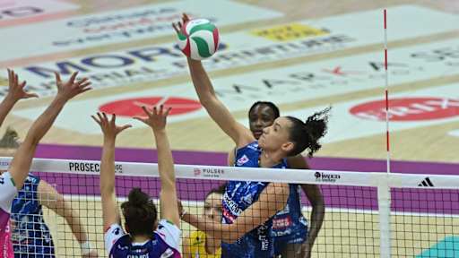Gabi and Haak lead Conegliano past Novara