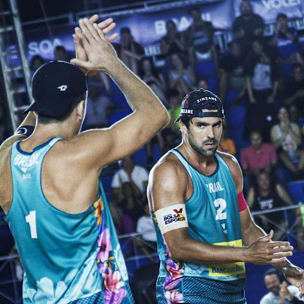 Back together, Guto and Vitor Felipe advance in João Pessoa