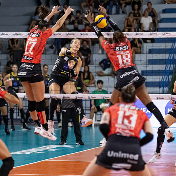 Praia e SESI iniciam duelo por uma vaga na final