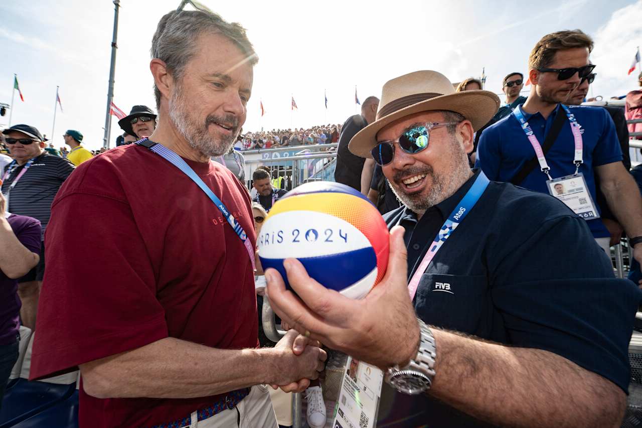 His Majesty King Frederik X of Demark and FIVB General Director Fabio Azevedo at Paris 2024 Beach Volleyball