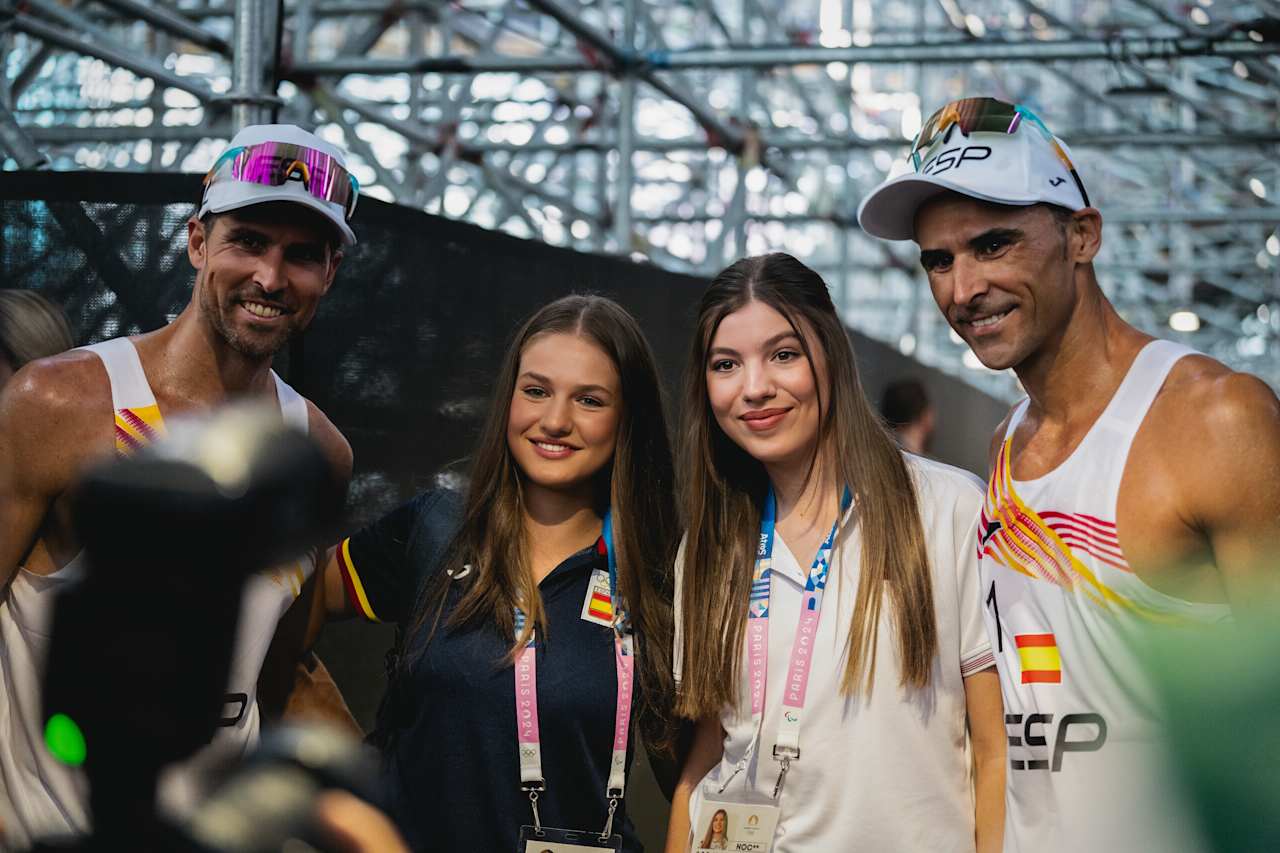 HRH Princess Leanor and Infanta Sofia with Pablo Herrera & Adrian Gavira at Paris 2024 Beach Volleyball