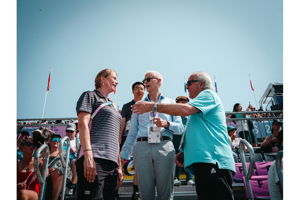 Franck Riester, the Minister Delegate for Foreign Trade and Economic Attractiveness of France together with FIVB Athlete Ambassador and Athletes’ Commission President Madelein Meppelink and Vicente Araujo, President of the Portuguese Volleyball Federation at Paris 2024 Beach Volleyball