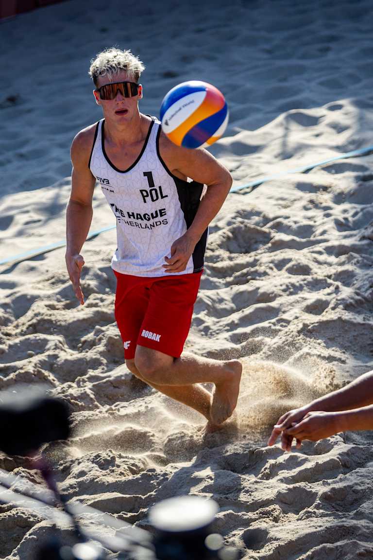 Lucky losers from Poland push through to U18 men’s semis
