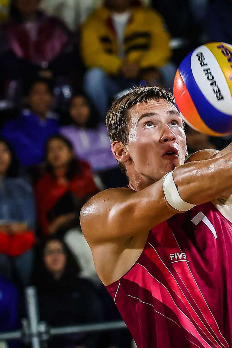 Ukrainian teams mount comebacks to reach pool finals in Bhubaneswar