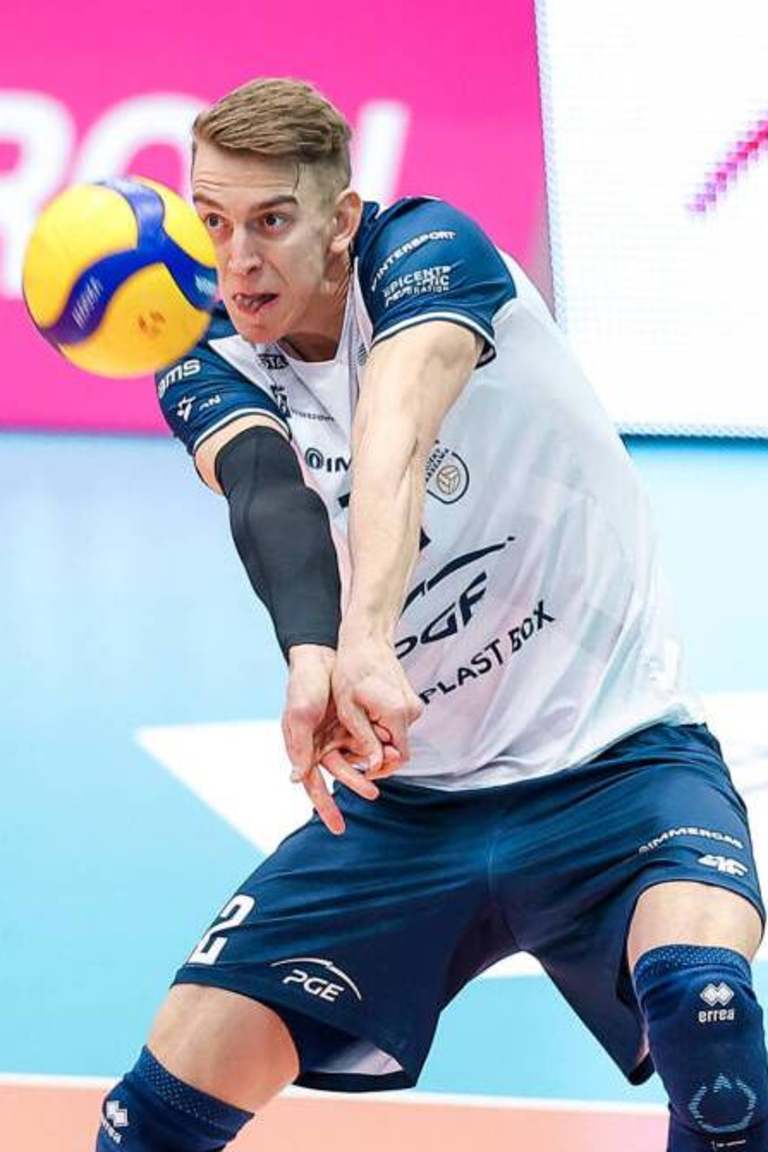 Five-set win lifts Projekt back to second place; Norwid snatch last Poland Cup vacancy