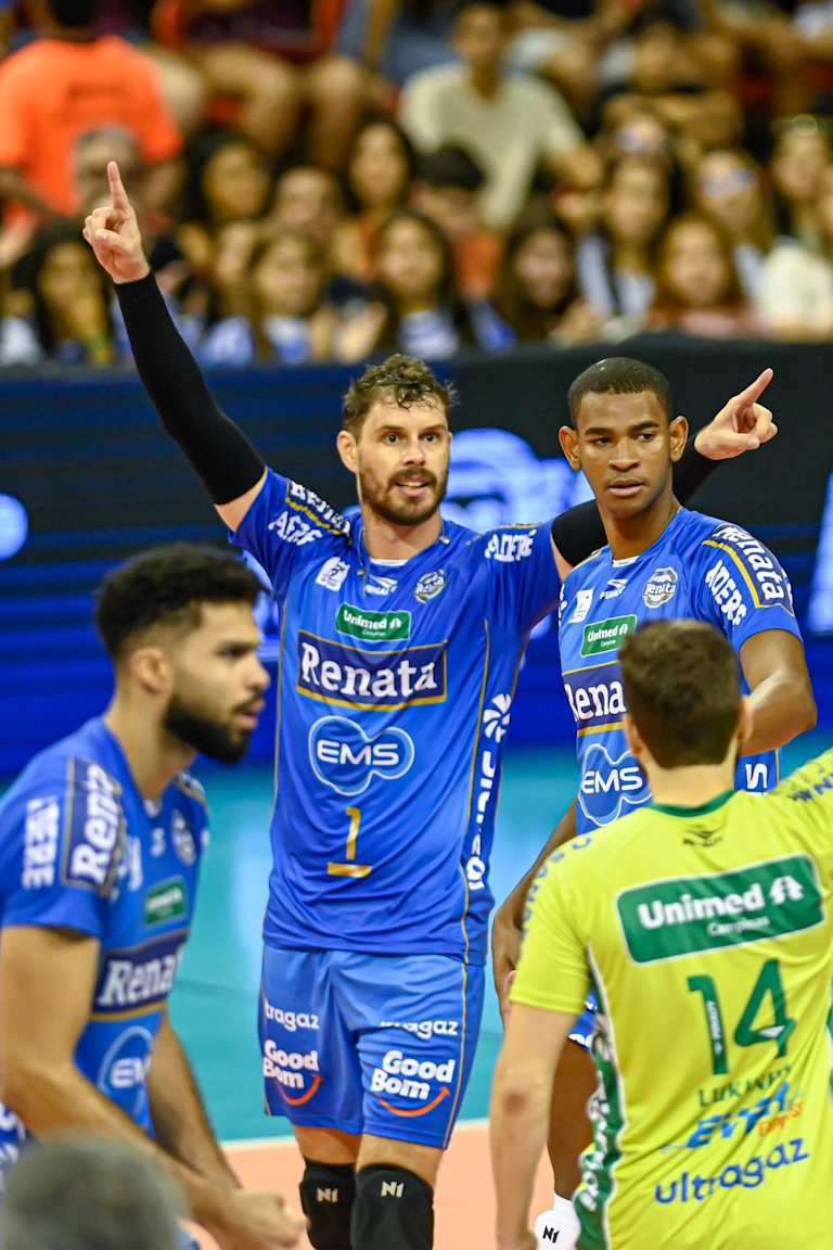 Campinas sweep Cruzeiro in front of massive crowd