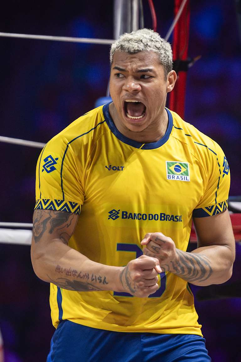 Brasil supera a Polônia e encerra segunda semana na liderança