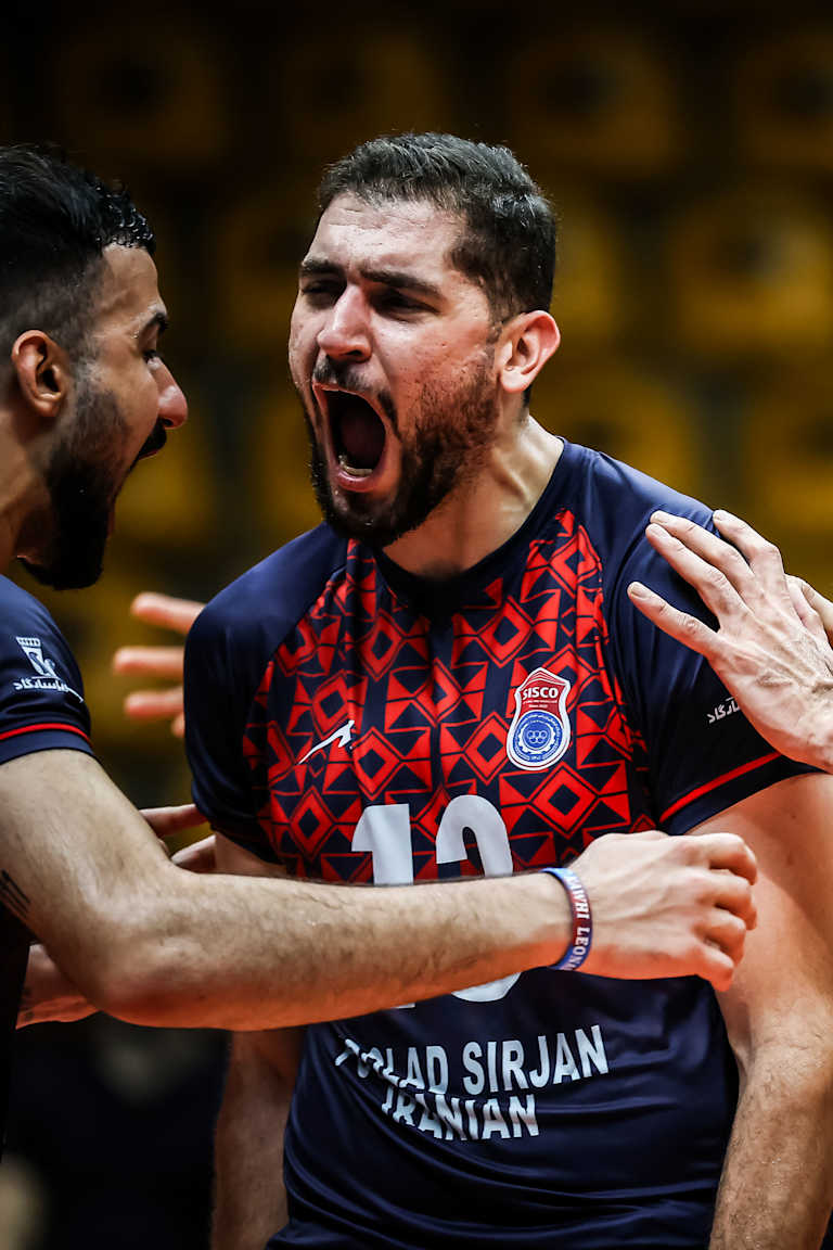 Foolad shock Lube on the opening day in Uberlândia