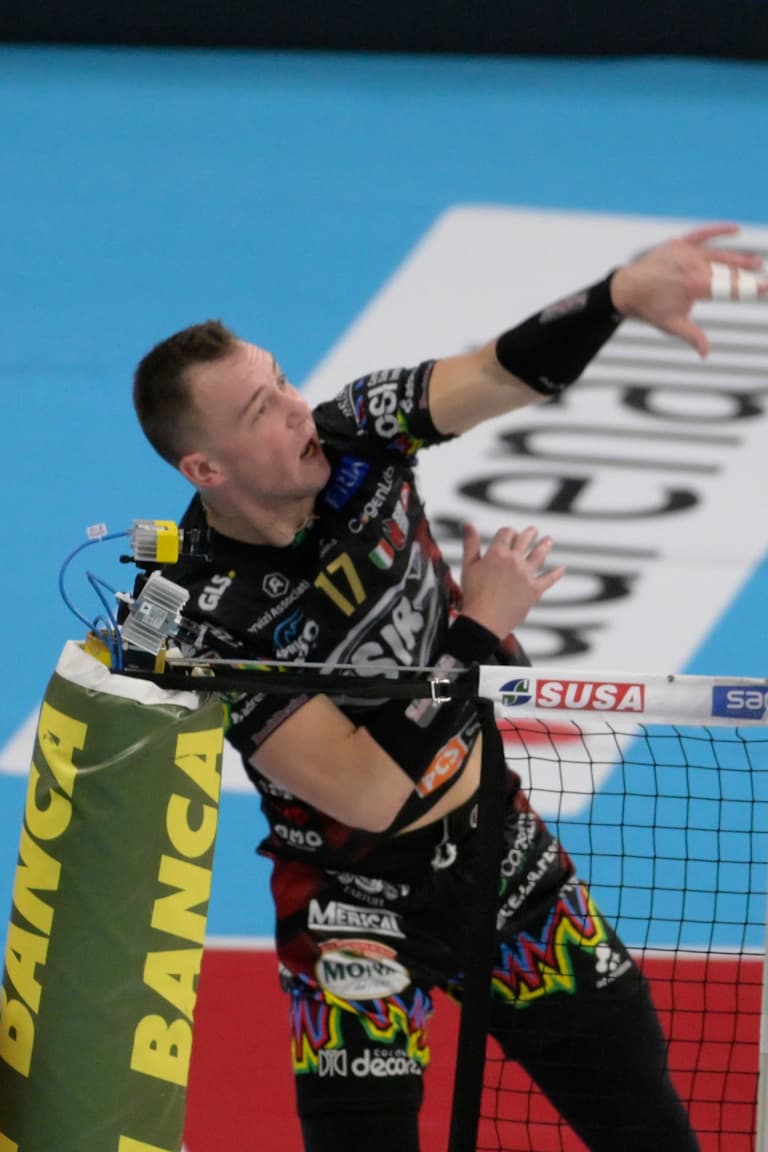 Sir finish half-season unbeaten; Cisterna book last cup vacancy