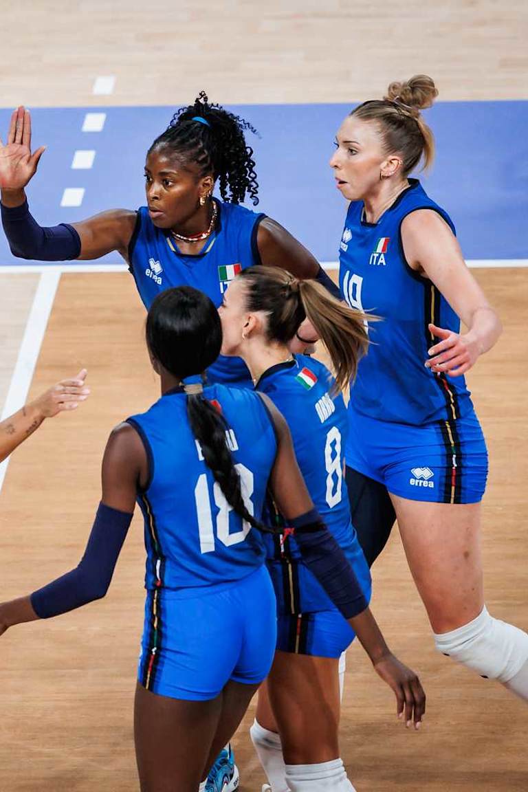 Olimpiadi di Parigi 2024: l’italvolley femminile scrive la storia. È medaglia d’oro!