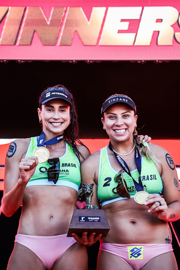 Carol e Rebecca levam o ouro na etapa Elite do México
