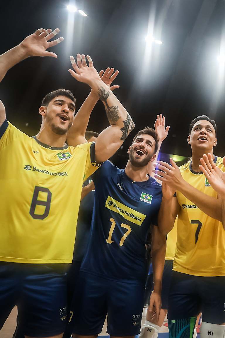 Brasil atropela a Eslovênia na despedida da torcida