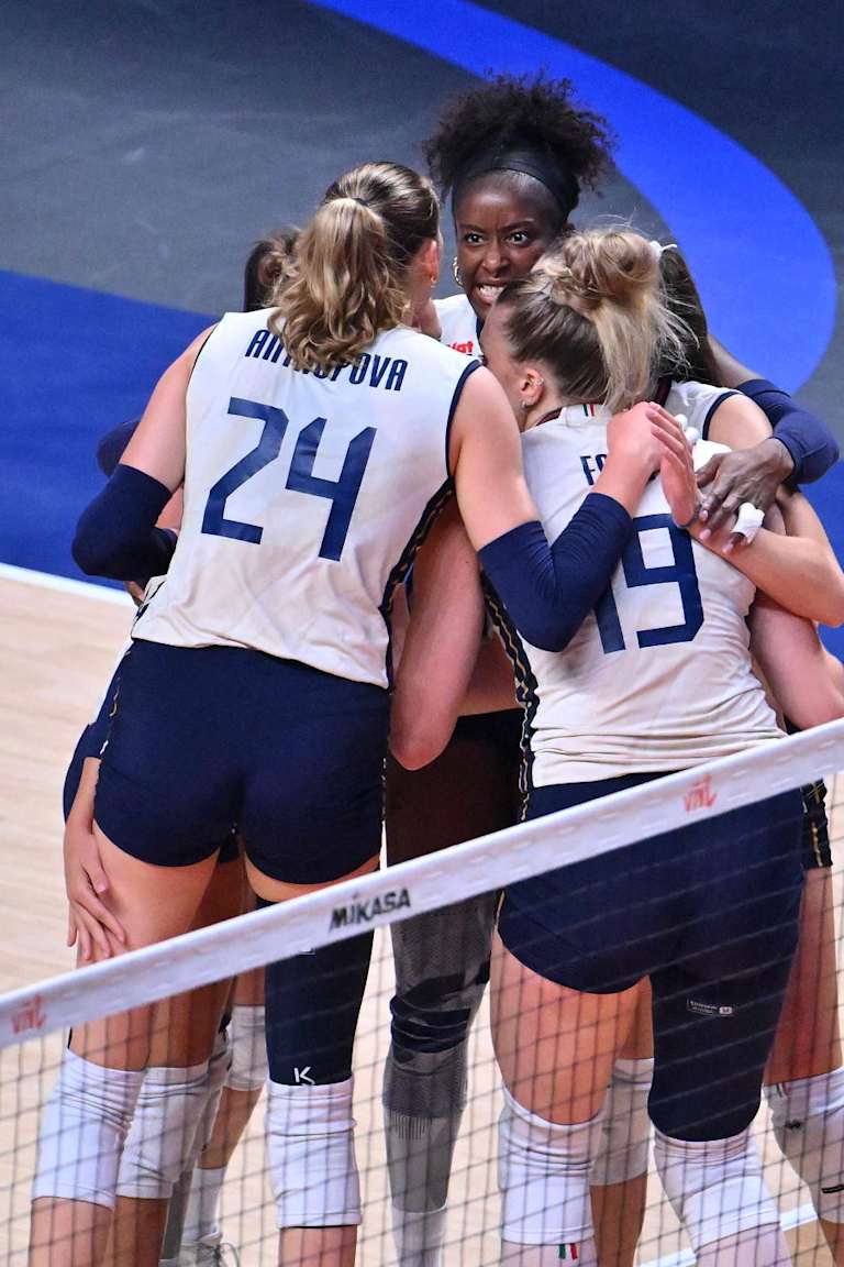 Volleyball Nations League 2026: l'Italia cade al tie-break, in finale ci va il Brasile • Pallavolo femminile