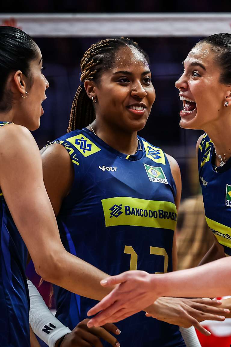 Brasil sobra na estreia da VNL e passa pela Tchéquia no Maracanãzinho