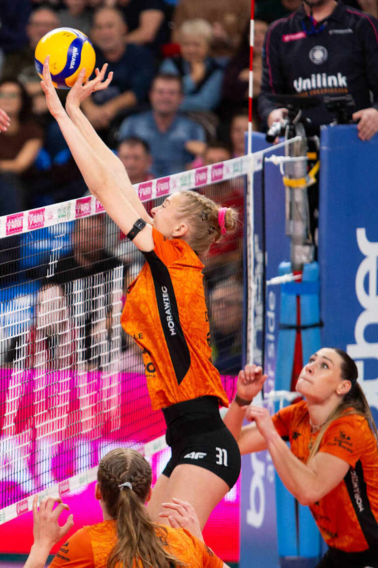 Undefeated since October, UNI Opole and DevelopRes meet on Sunday