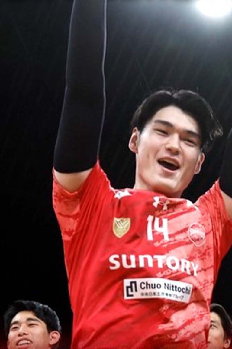 Osaka giants Bluteon and Suntory Sunbirds keep it up in Japan