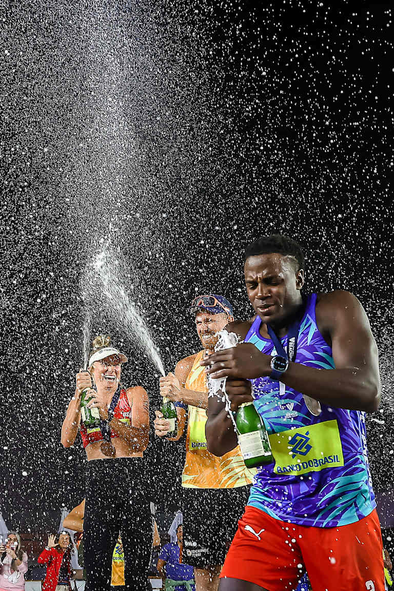 Beach Pro Tour 2025 Elite16 di Newport: programma, coppie italiane in gara e dove vedere le partite in diretta