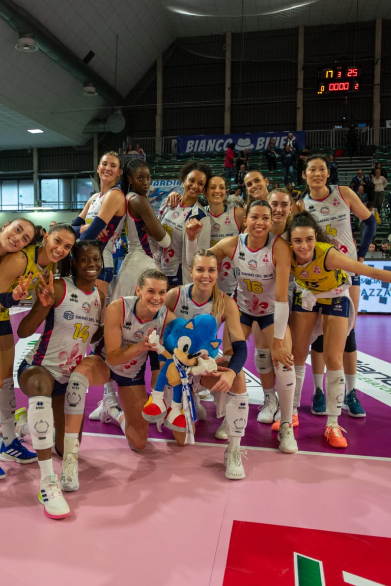 Scandicci claim the first spot in the semifinals