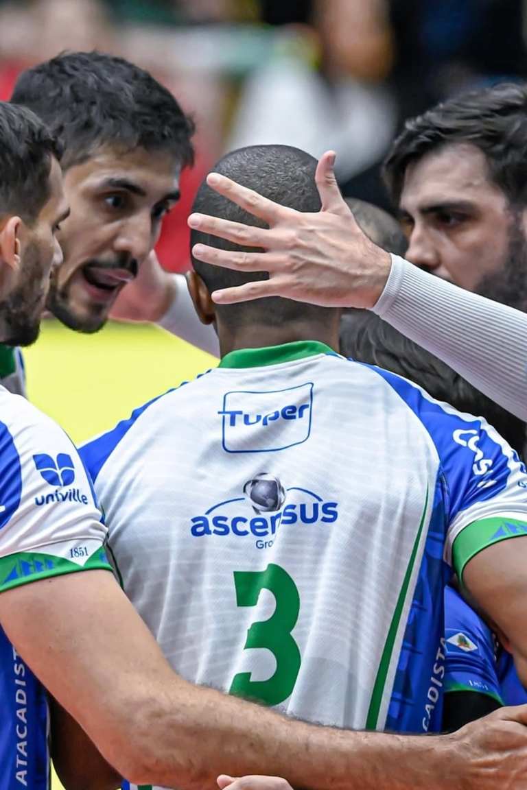 Joinville surpreende o Campinas na abertura dos playoffs