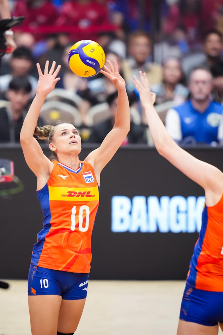 The Netherlands outlast Thailand to dominate Pool A