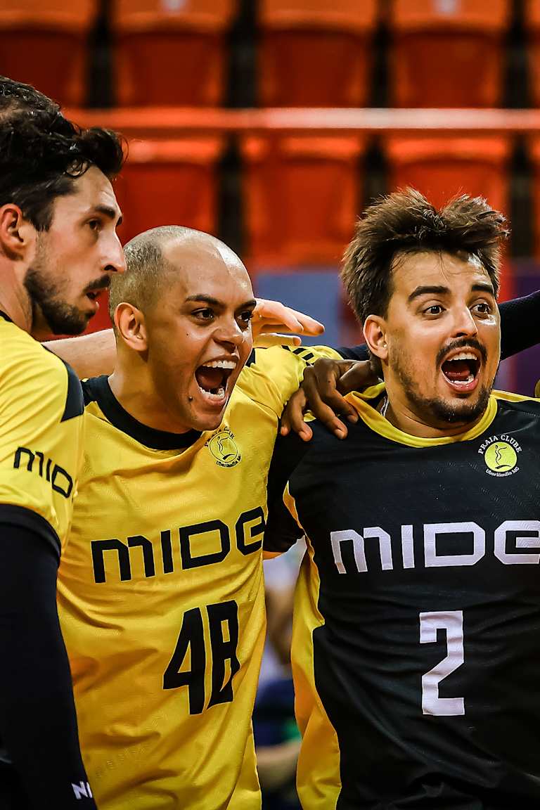 Praia conquista única vitória brasileira na abertura do Mundial de Clubes