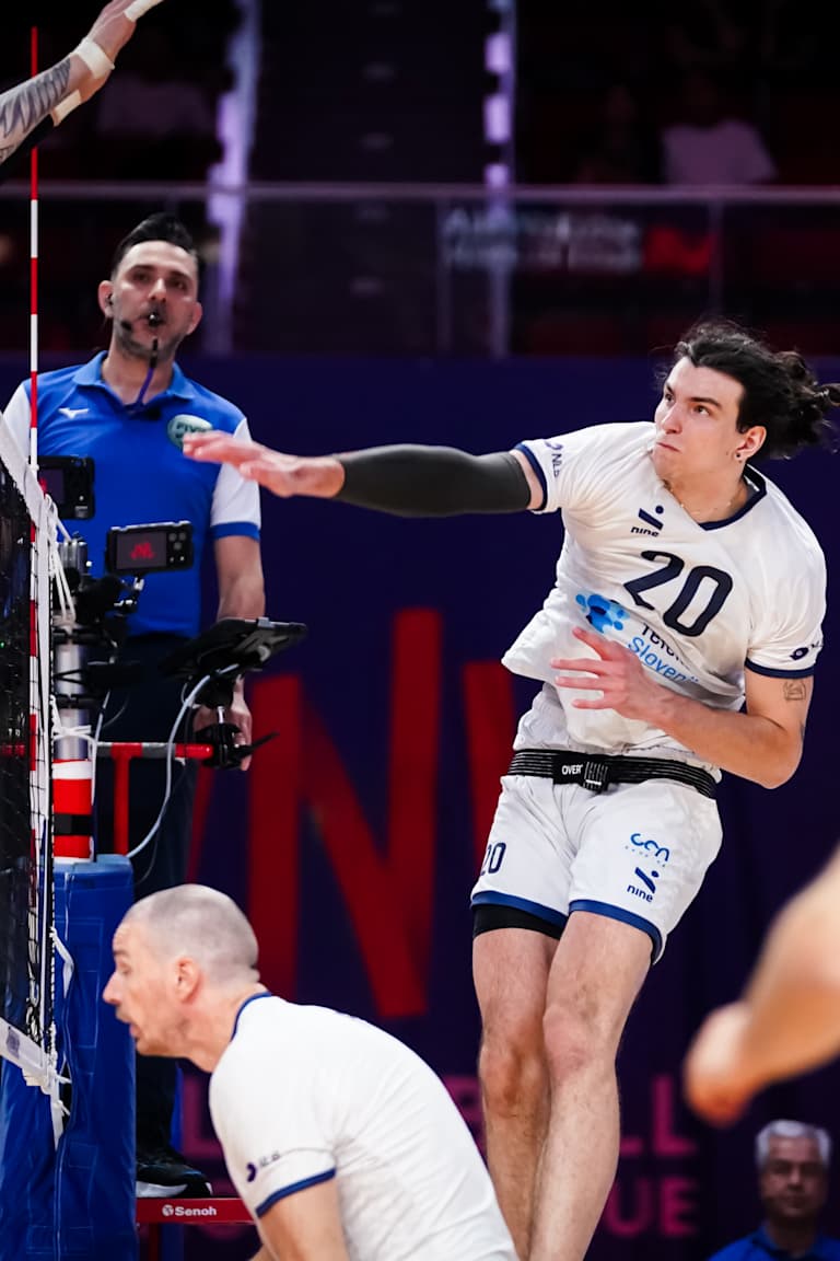 Fantastic Mujanovic! Fantastic game! Slovenia upset defending champions Poland in five-set saga