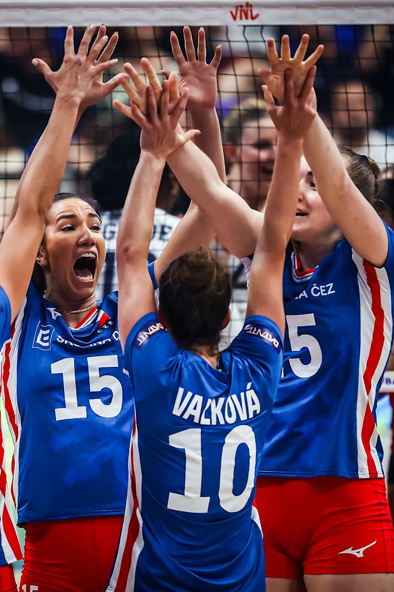 Czechia upset the USA in dramatic five-setter to get first-ever VNL victory