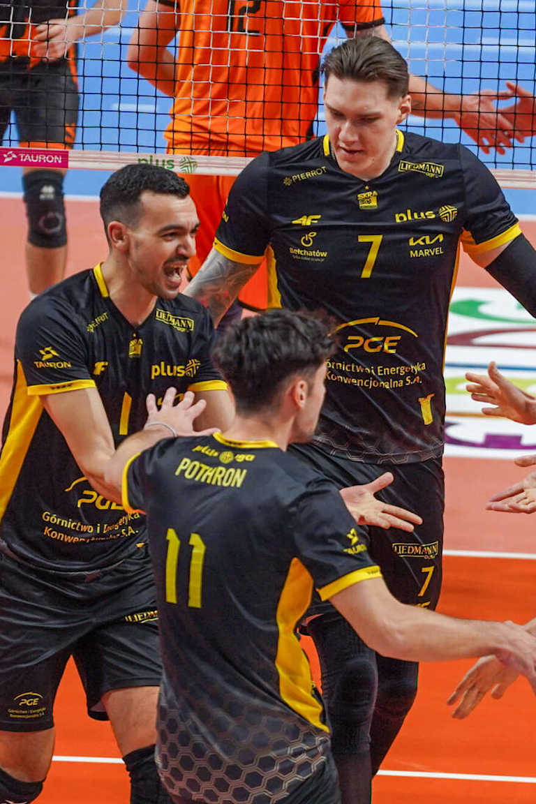 SKRA snatch sixth playoff berth in Poland