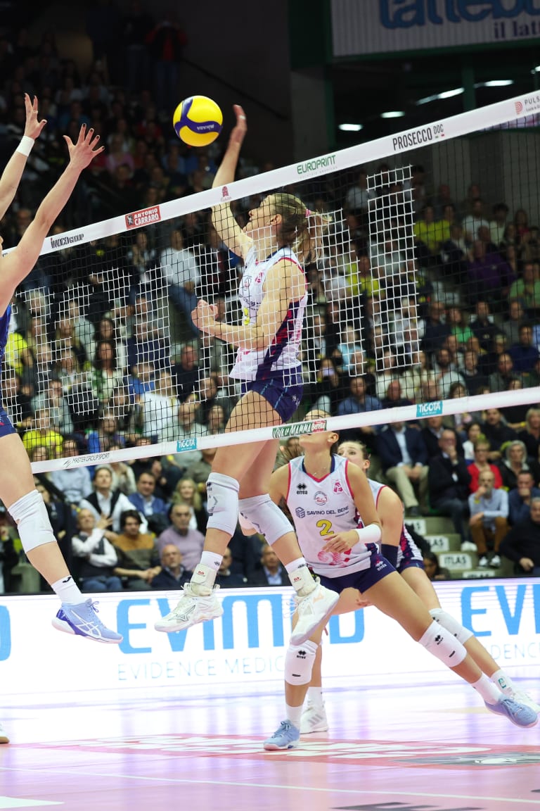 Playoff Lega Serie A Femminile, gara -3 finali: Conegliano si porta per la prima volta in vantaggio nella serie. Sabato prima occasione scudetto