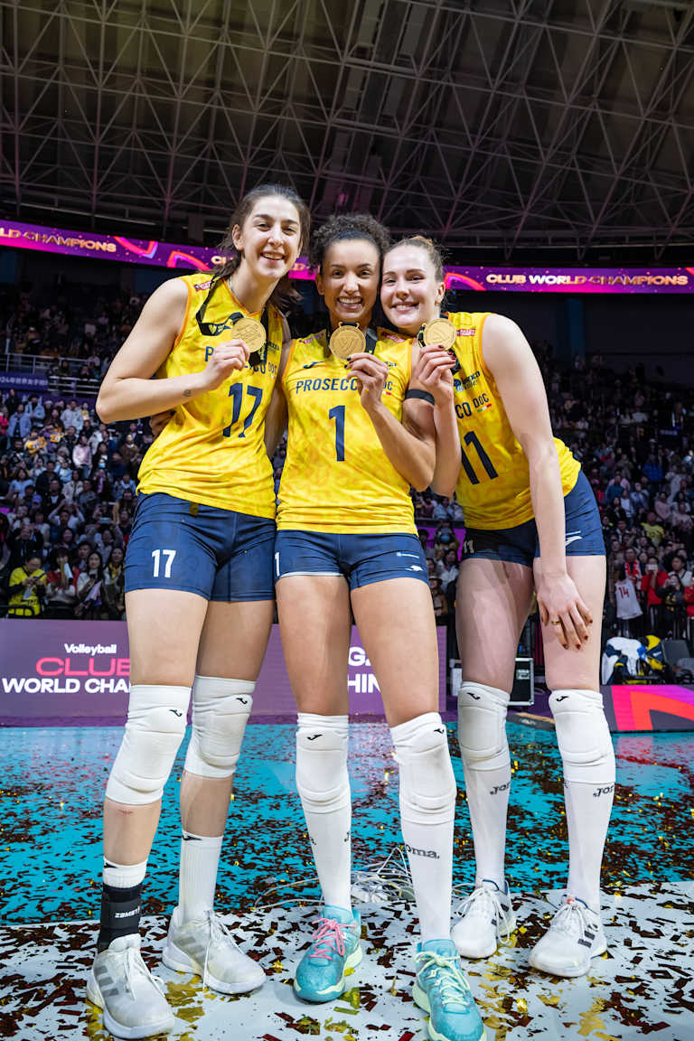 Gabi ajuda Conegliano a levar terceiro título mundial