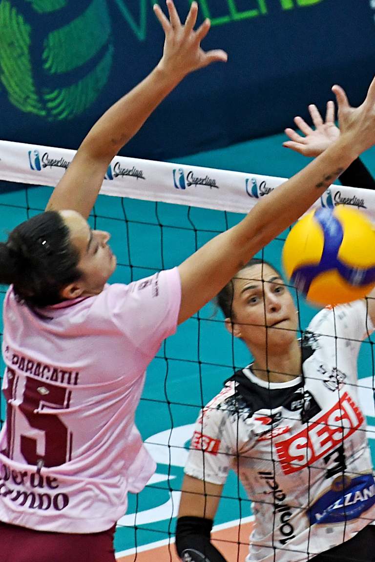 Dani Lins guides SESI to huge Superliga road win