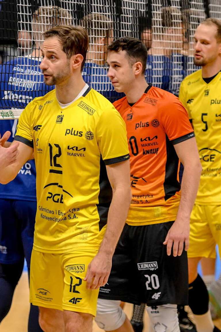 Steam in must-win challenge against SKRA on Wednesday
